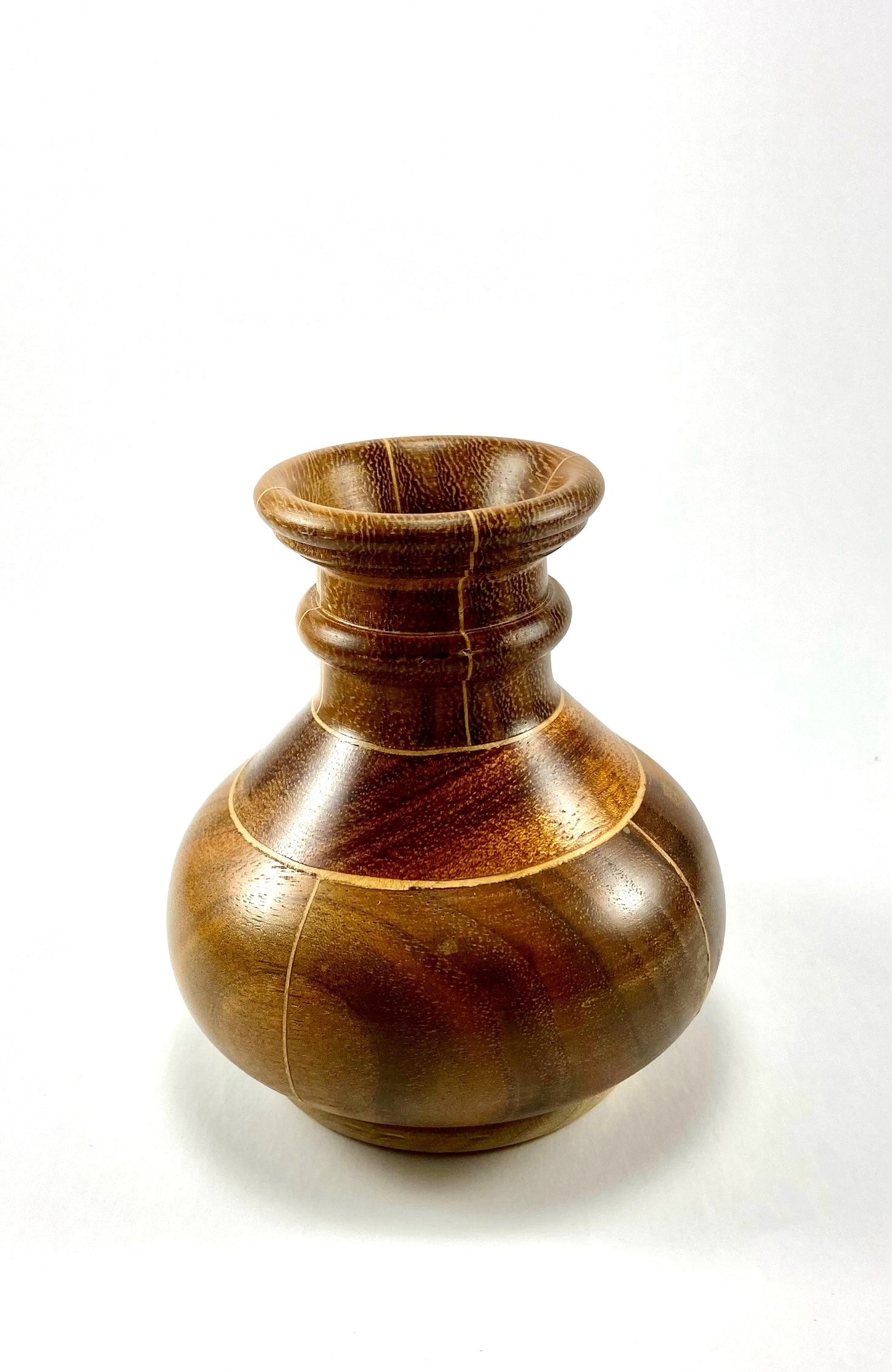 SM Walnut/Rosewood/Oroco Deco vase