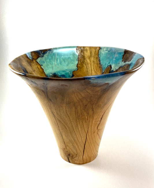 LG Resin/Wood Decorative Vase