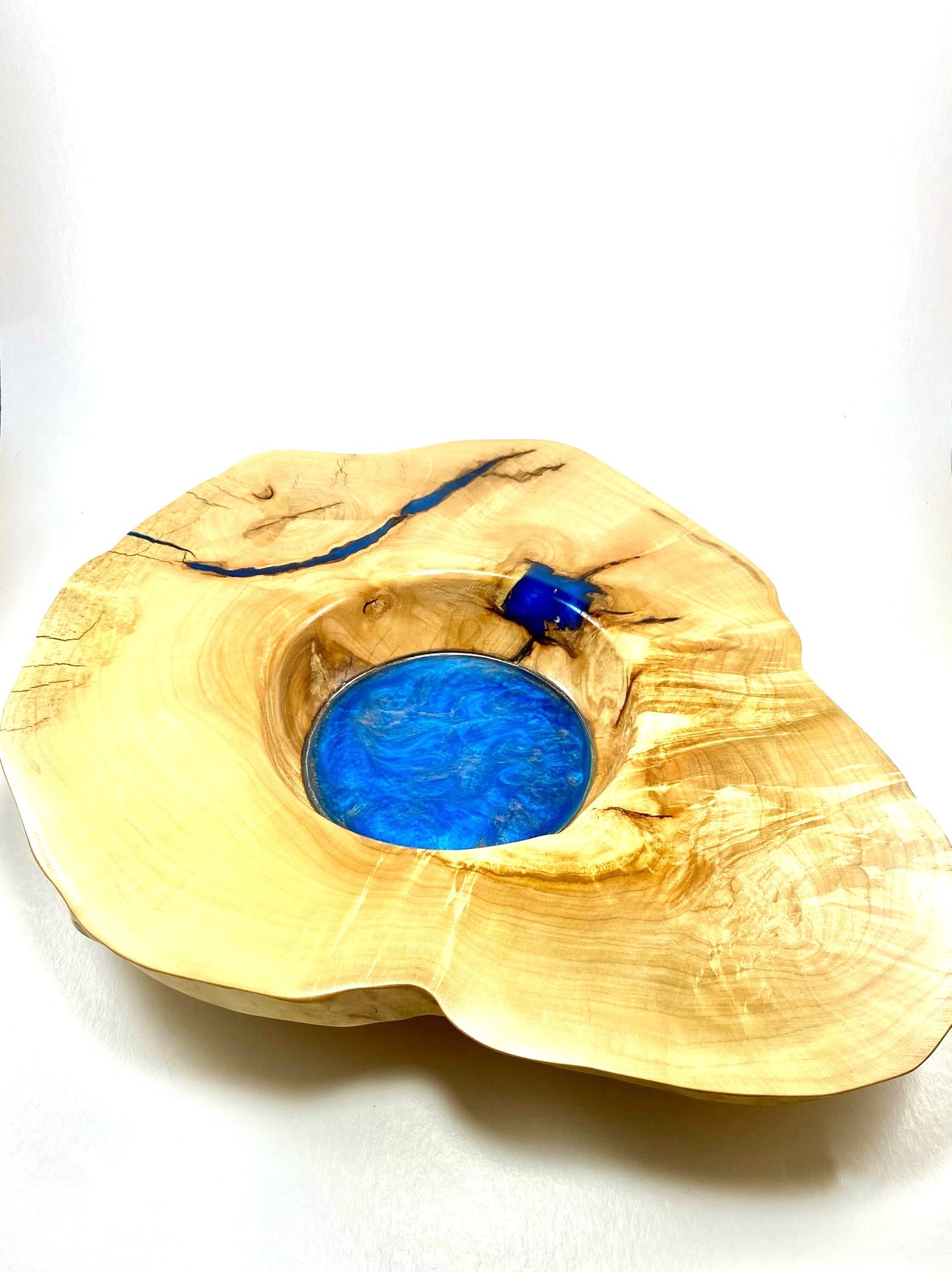 LG Deco Maple/Resin Live Edge bowl