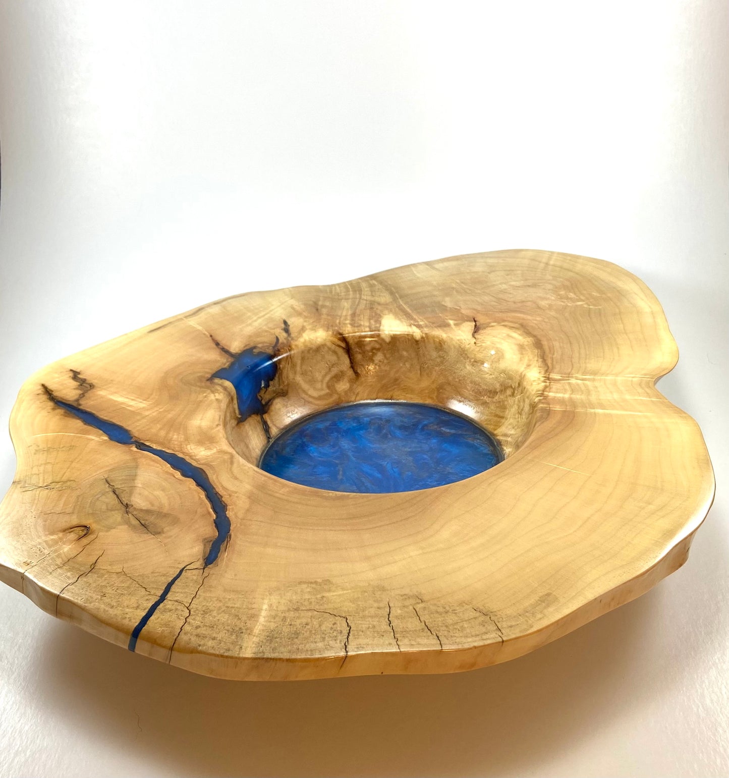 LG Deco Maple/Resin Live Edge bowl