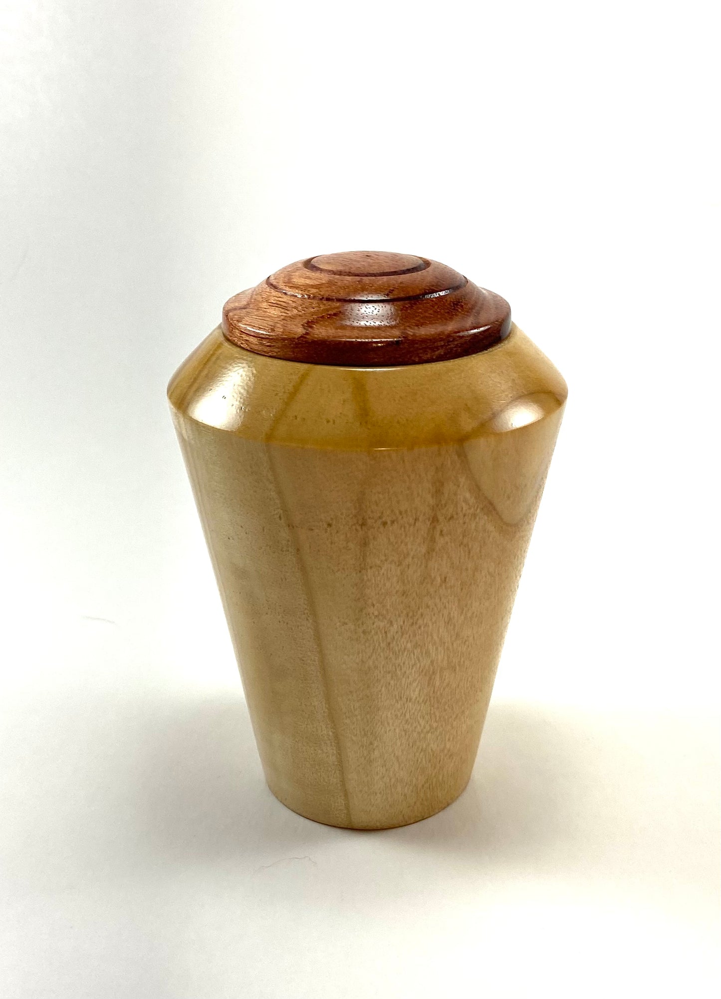 SM Maple/Bubinga Urn